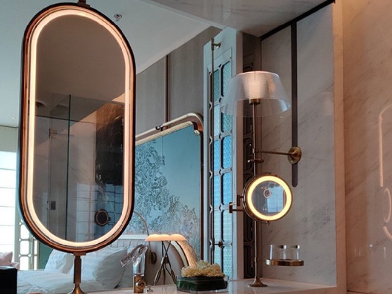 New York, USA Customized case of intelligent bathroom anti-fog mirror in a five-star hotel